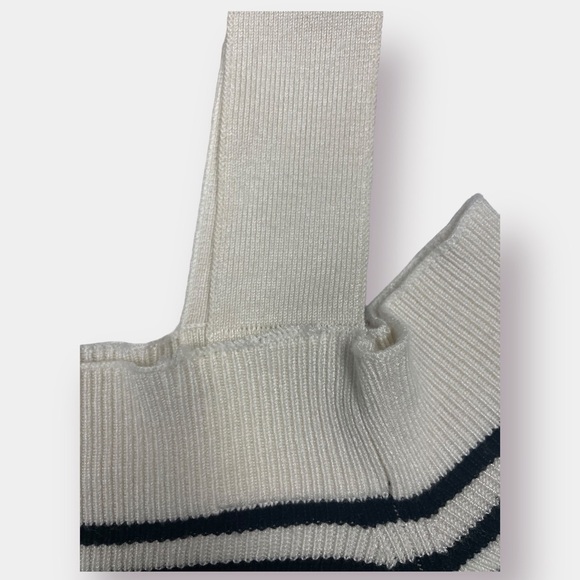 Express Sweater Long Sleeve Off Shoulder Size Large Black White - Picture 9 of 10